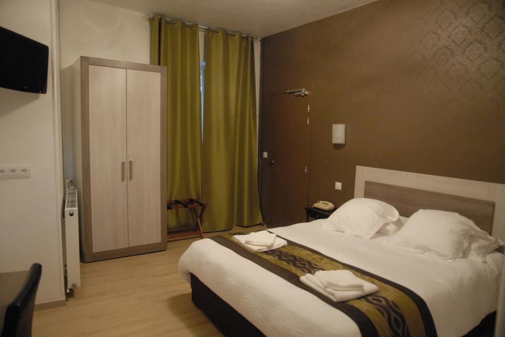 Logis Grand Hotel Pelisson Nontron Quarto foto